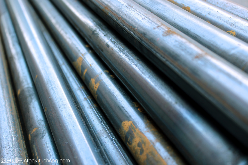 黑色鋼管與無縫鋼管 特性、應(yīng)用與選擇指南